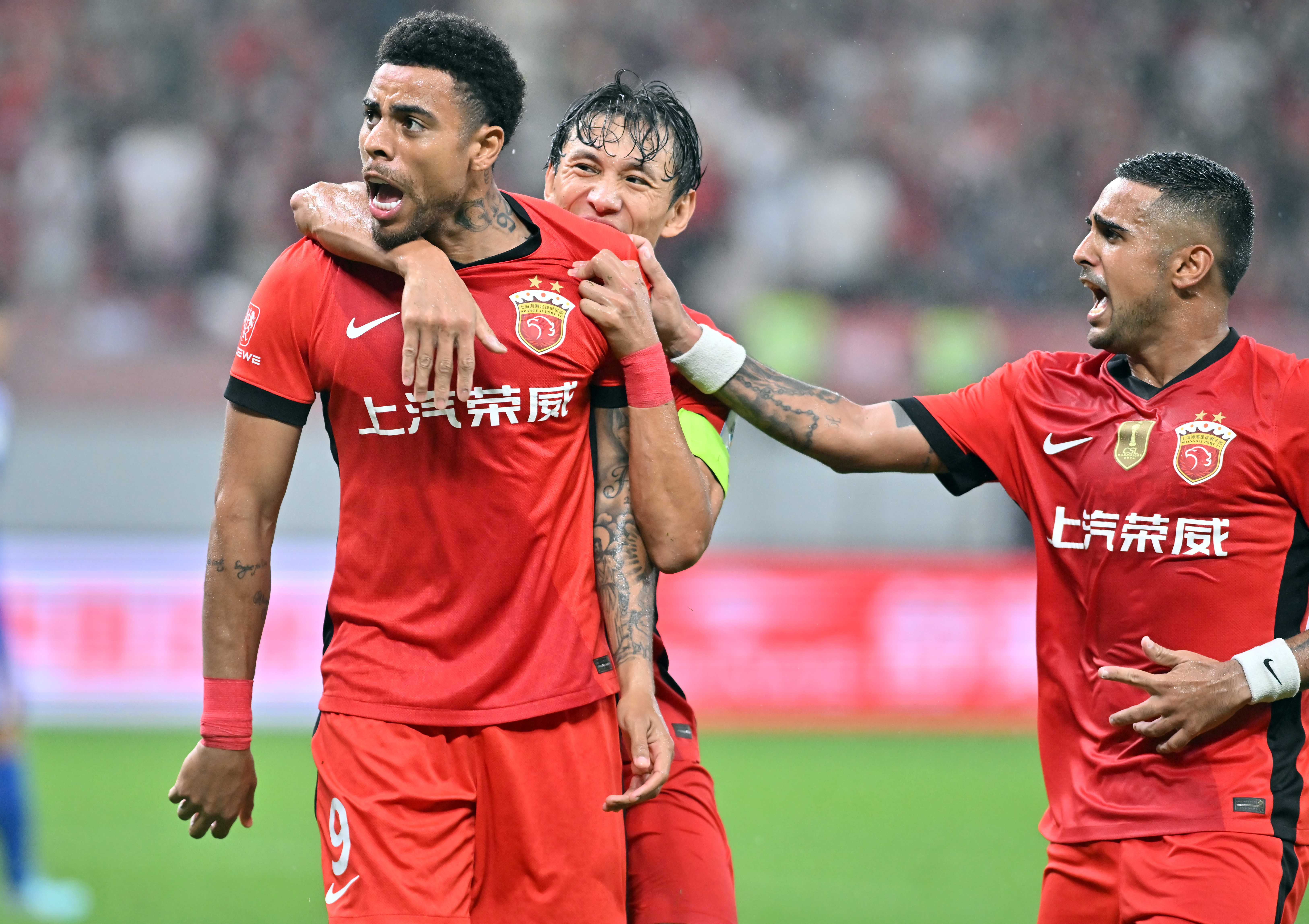 九游娱乐 -德国杯今晚走向成谜，上海海港状态回暖，引发热议，阵容厚度经受考验(海军998登陆舰)