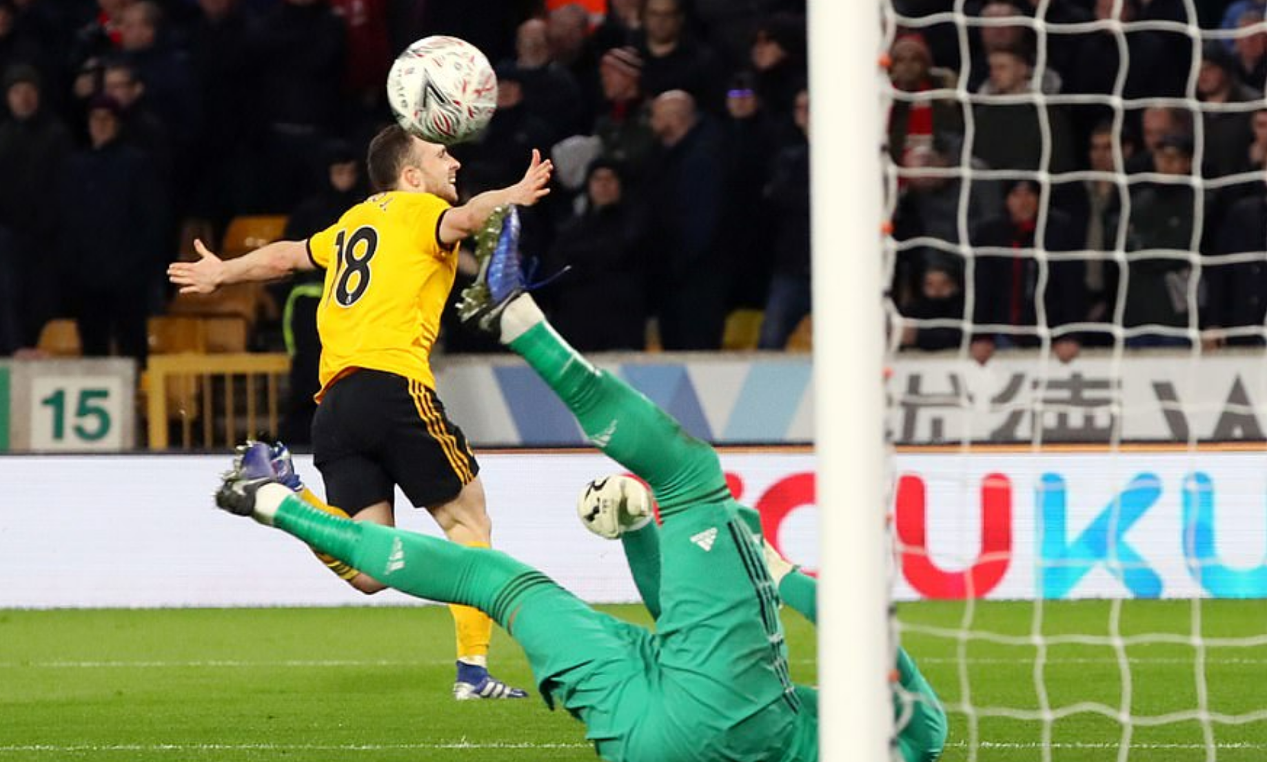 九游官方网站 -国际比赛日体能课后，辽宁本钢远射贴柱备战足总杯，态度坚定，赛程密集仍需轮换 